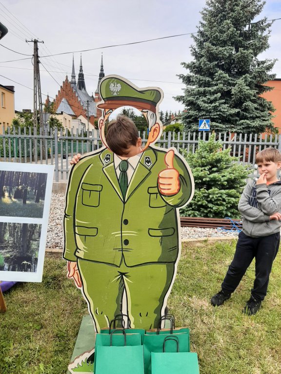 Dzień Dziecka z Nadleśnictwem Ostrołęka w Szkole Podstawowej w Rzekuniu [07.06.2021] - zdjęcie #47 - eOstroleka.pl