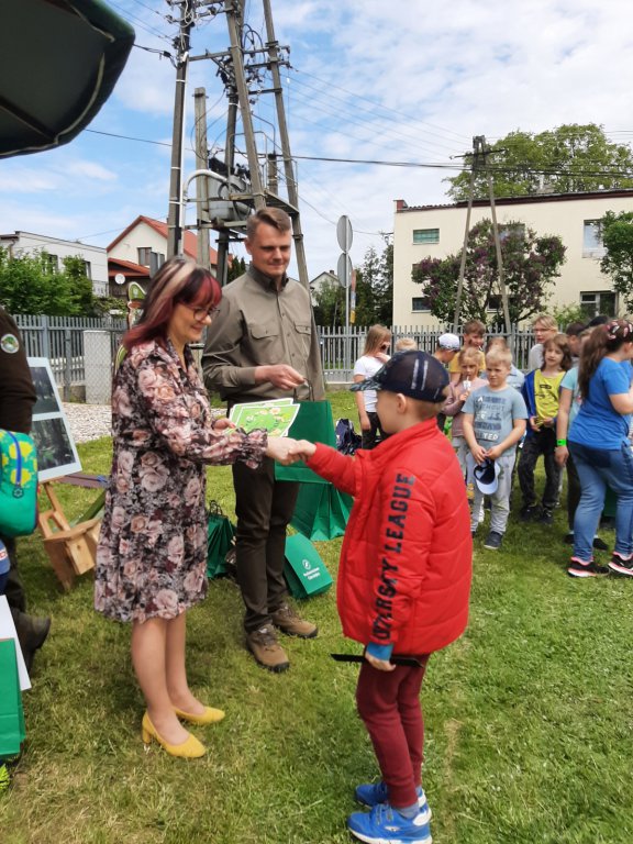 Dzień Dziecka z Nadleśnictwem Ostrołęka w Szkole Podstawowej w Rzekuniu [07.06.2021] - zdjęcie #30 - eOstroleka.pl