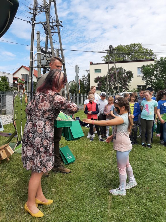 Dzień Dziecka z Nadleśnictwem Ostrołęka w Szkole Podstawowej w Rzekuniu [07.06.2021] - zdjęcie #24 - eOstroleka.pl