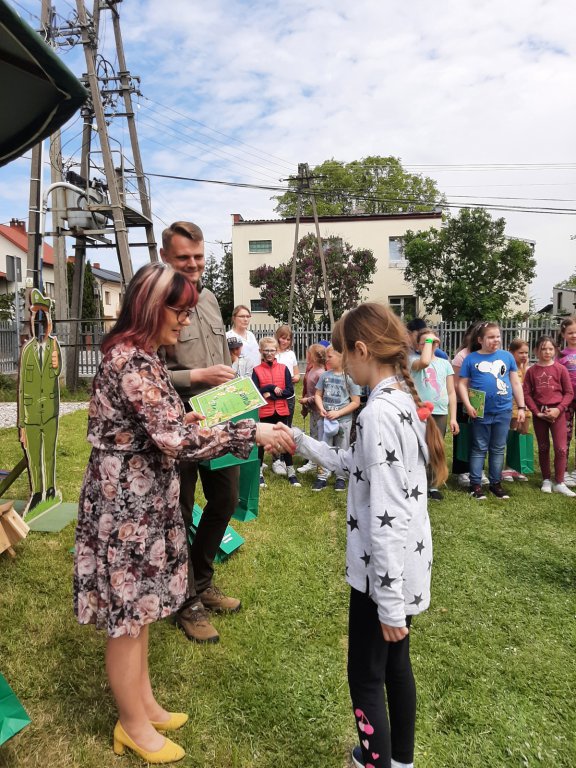Dzień Dziecka z Nadleśnictwem Ostrołęka w Szkole Podstawowej w Rzekuniu [07.06.2021] - zdjęcie #19 - eOstroleka.pl