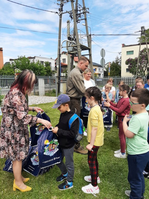 Dzień Dziecka z Nadleśnictwem Ostrołęka w Szkole Podstawowej w Rzekuniu [07.06.2021] - zdjęcie #6 - eOstroleka.pl