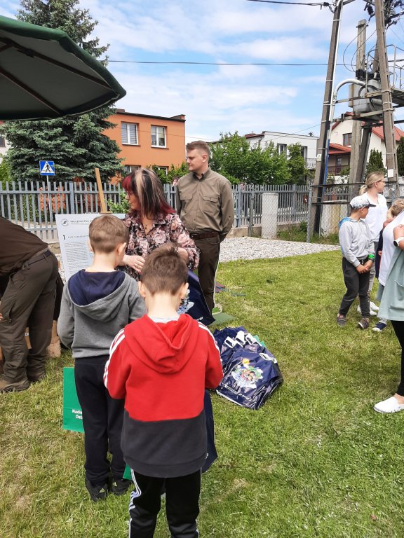 Dzień Dziecka z Nadleśnictwem Ostrołęka w Szkole Podstawowej w Rzekuniu [07.06.2021] - zdjęcie #1 - eOstroleka.pl