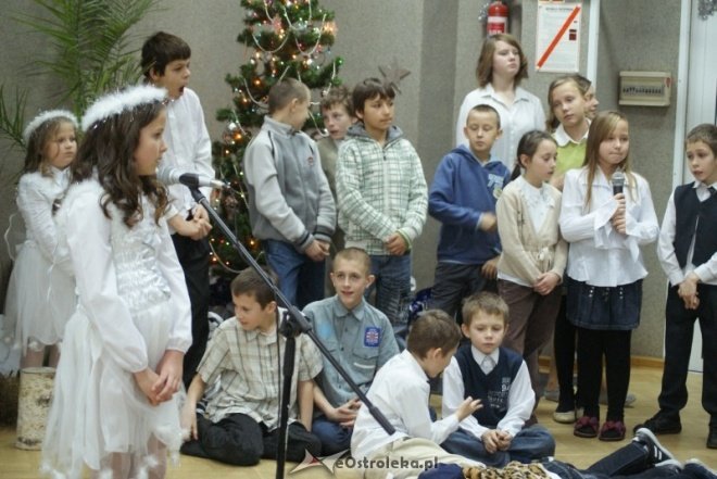 Jasełka MOPR (15-12-2010) - zdjęcie #8 - eOstroleka.pl