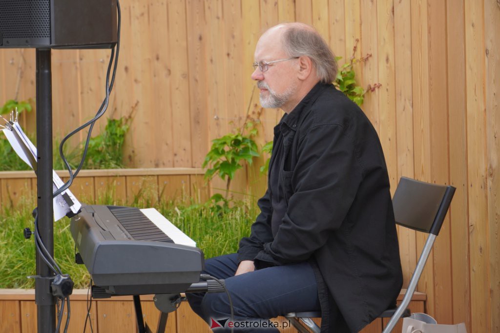 Koncert piosenek XX-lecia międzywojennego [13.06.2021] - zdjęcie #30 - eOstroleka.pl