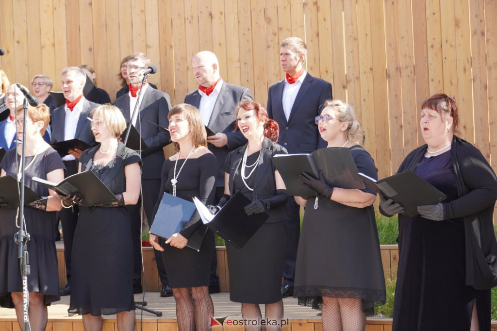 Koncert piosenek XX-lecia międzywojennego [13.06.2021] - zdjęcie #22 - eOstroleka.pl