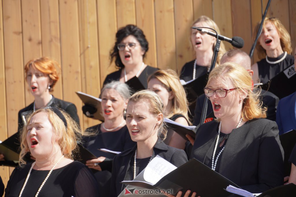 Koncert piosenek XX-lecia międzywojennego [13.06.2021] - zdjęcie #18 - eOstroleka.pl