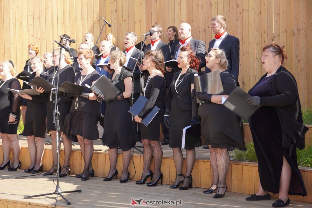 Koncert piosenek XX-lecia międzywojennego [13.06.2021] - zdjęcie #12 - eOstroleka.pl