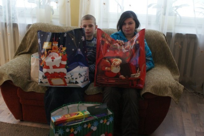 Uczniowie z Dylewa w Domu Dziecka(16-12-2010) - zdjęcie #12 - eOstroleka.pl
