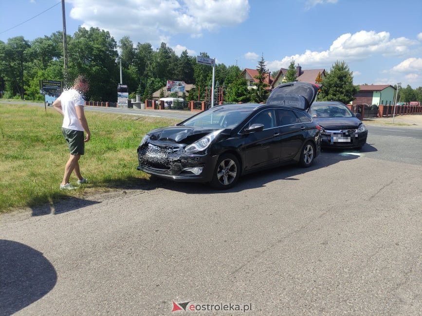 Karambol przy wjeździe do Ostrołęki. Uszkodzone 4 auta [20.06.2021] - zdjęcie #6 - eOstroleka.pl
