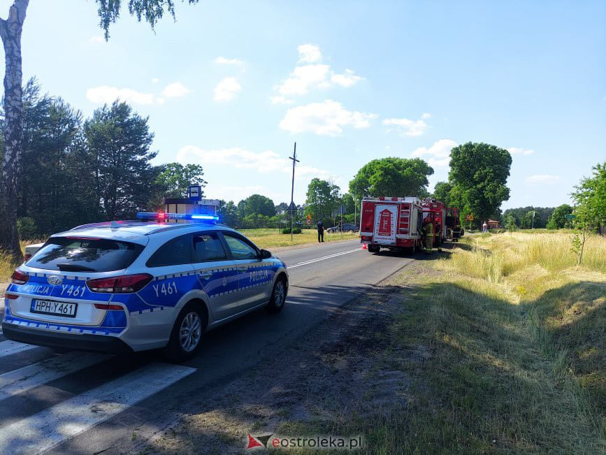Wypadek na trasie mazurskiej między Myszyńcem a Kadzidłem. Na DK-53 obowiązuje ruch wahadłowy [20.06.2021] - zdjęcie #9 - eOstroleka.pl