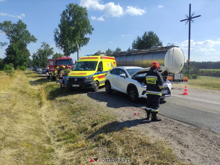 Wypadek na trasie mazurskiej między Myszyńcem a Kadzidłem. Na DK-53 obowiązuje ruch wahadłowy [20.06.2021] - zdjęcie #11 - eOstroleka.pl