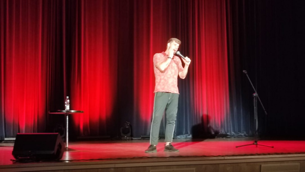 Wieczór stand-up w Ostrołęckim Centrum Kultury [21.06.2021] - zdjęcie #8 - eOstroleka.pl