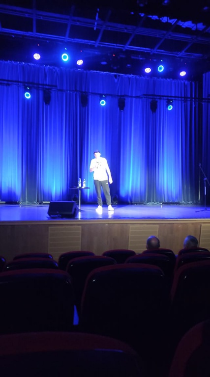 Wieczór stand-up w Ostrołęckim Centrum Kultury [21.06.2021] - zdjęcie #3 - eOstroleka.pl