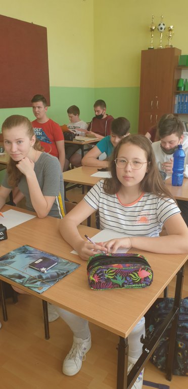 Uczniowie SP 2 włączyli się do akcji „Wylosuj Anioła”  - zdjęcie #6 - eOstroleka.pl