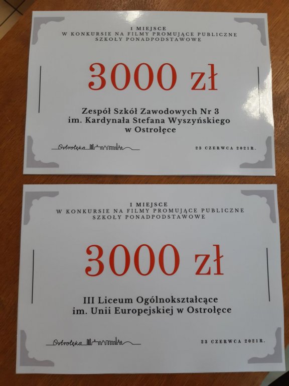 Samorządowa Gala Uczniowska. Najzdolniejsza młodzież z Ostrołęki otrzymała nagrody od prezydenta miasta [23.06.2021] - zdjęcie #3 - eOstroleka.pl
