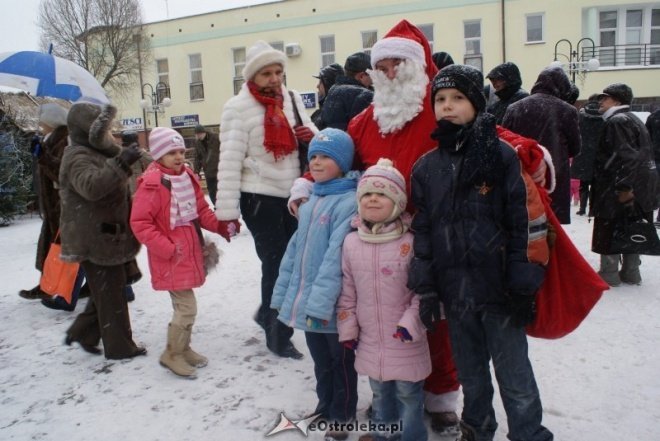 Miejska Wigilia(18-12-2010) - zdjęcie #36 - eOstroleka.pl