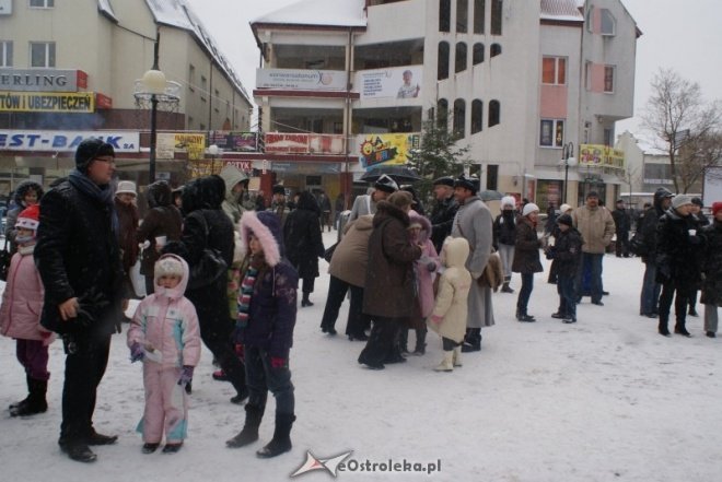 Miejska Wigilia(18-12-2010) - zdjęcie #30 - eOstroleka.pl