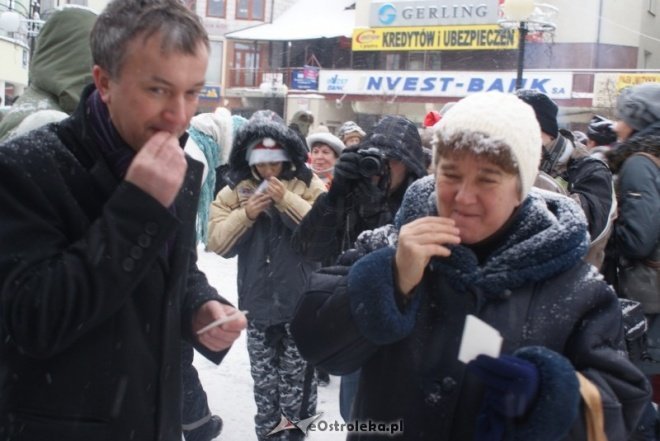 Miejska Wigilia(18-12-2010) - zdjęcie #55 - eOstroleka.pl