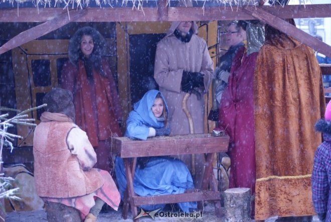 Miejska Wigilia(18-12-2010) - zdjęcie #10 - eOstroleka.pl