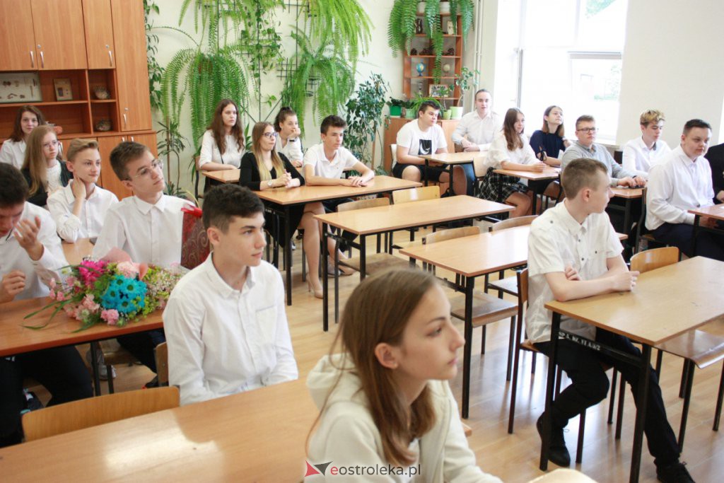 Zakończenie roku szkolnego w tzw. „małym ogólniaku” [25.06.2021] - zdjęcie #24 - eOstroleka.pl