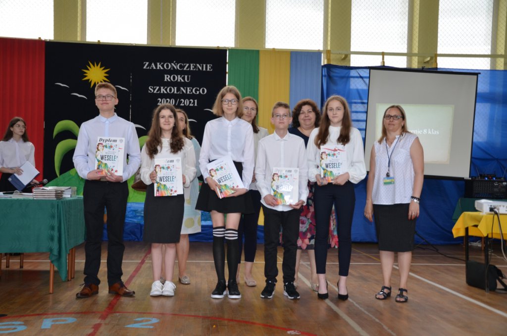 Zakończenie roku szkolnego w SP nr 2 [25.06.2021] - zdjęcie #27 - eOstroleka.pl