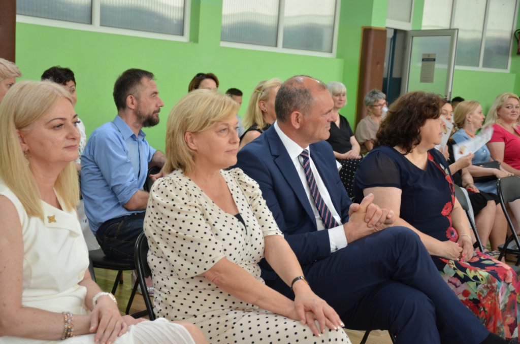 Zakończenie roku szkolnego w SP nr 2 [25.06.2021] - zdjęcie #16 - eOstroleka.pl
