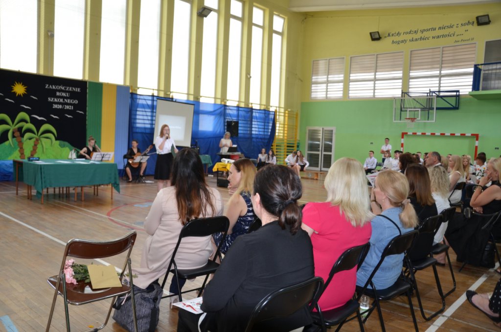 Zakończenie roku szkolnego w SP nr 2 [25.06.2021] - zdjęcie #6 - eOstroleka.pl