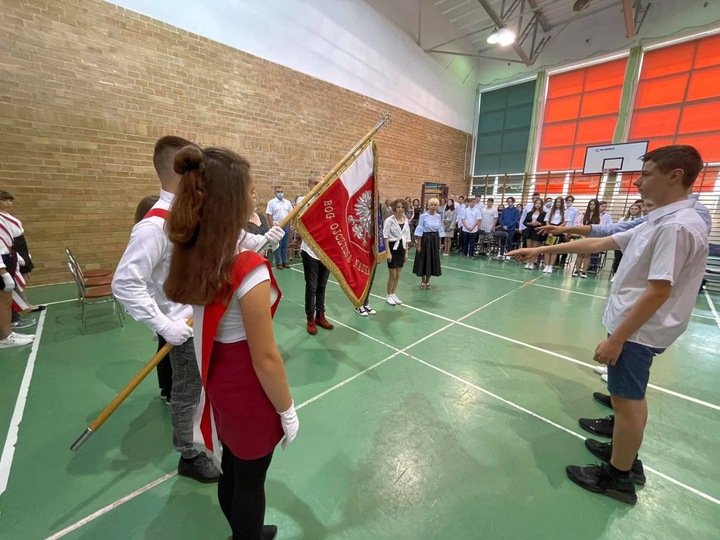 Zakończenie roku szkolnego w SP nr 5 [25.06.2021] - zdjęcie #77 - eOstroleka.pl