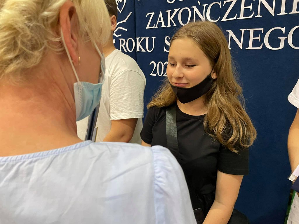 Zakończenie roku szkolnego w SP nr 5 [25.06.2021] - zdjęcie #73 - eOstroleka.pl