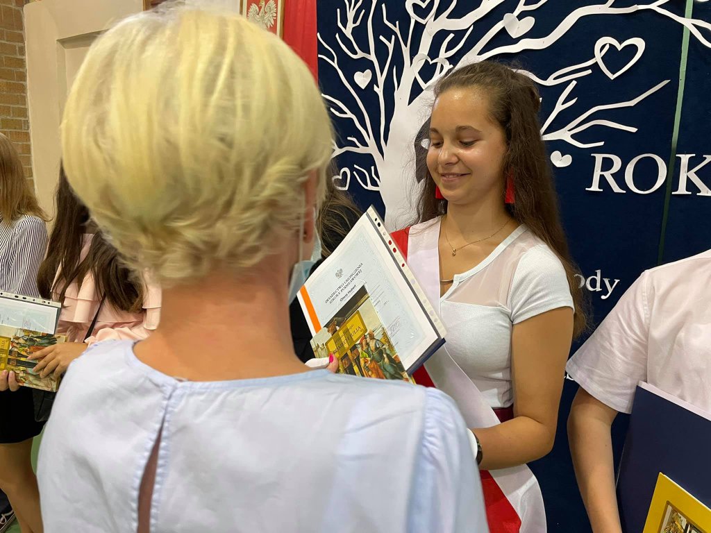 Zakończenie roku szkolnego w SP nr 5 [25.06.2021] - zdjęcie #61 - eOstroleka.pl