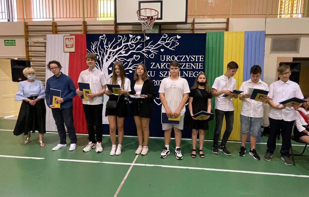 Zakończenie roku szkolnego w SP nr 5 [25.06.2021] - zdjęcie #50 - eOstroleka.pl