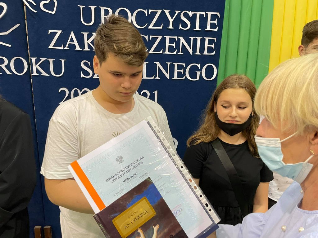 Zakończenie roku szkolnego w SP nr 5 [25.06.2021] - zdjęcie #22 - eOstroleka.pl