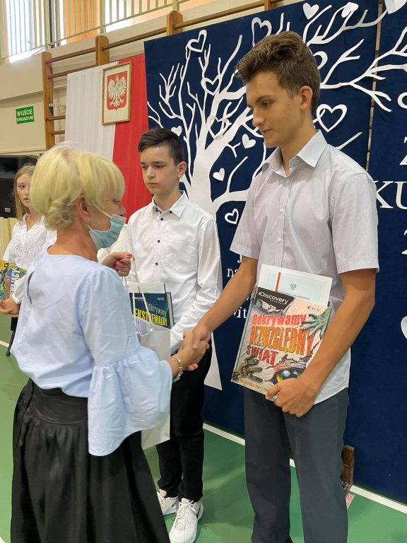 Zakończenie roku szkolnego w SP nr 5 [25.06.2021] - zdjęcie #21 - eOstroleka.pl