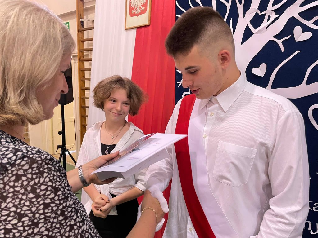 Zakończenie roku szkolnego w SP nr 5 [25.06.2021] - zdjęcie #3 - eOstroleka.pl
