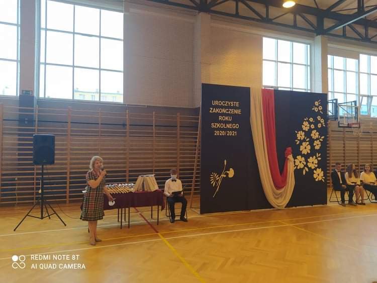 Zakończenie roku szkolnego w SP nr 10 [25.06.2021] - zdjęcie #5 - eOstroleka.pl