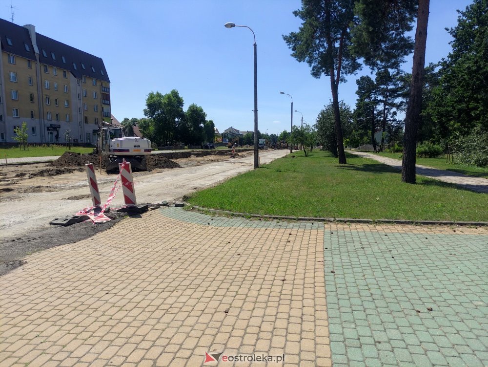 Przebudowa ulicy Goworowskiej [29.06.2021] - zdjęcie #15 - eOstroleka.pl