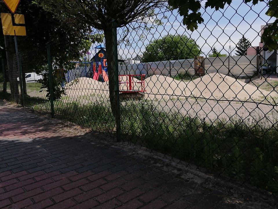 Kiedy oddany zostanie do użytku plac zabaw na osiedlu Łęczysk [01.07.2021] - zdjęcie #5 - eOstroleka.pl