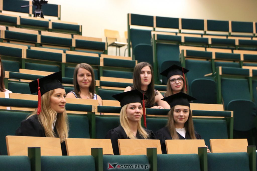 Uroczyste posiedzenie senatu WSAP na zakończenie roku akademickiego [03.07.2021] - zdjęcie #81 - eOstroleka.pl