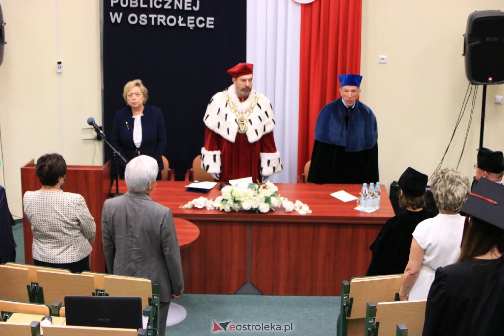 Uroczyste posiedzenie senatu WSAP na zakończenie roku akademickiego [03.07.2021] - zdjęcie #76 - eOstroleka.pl