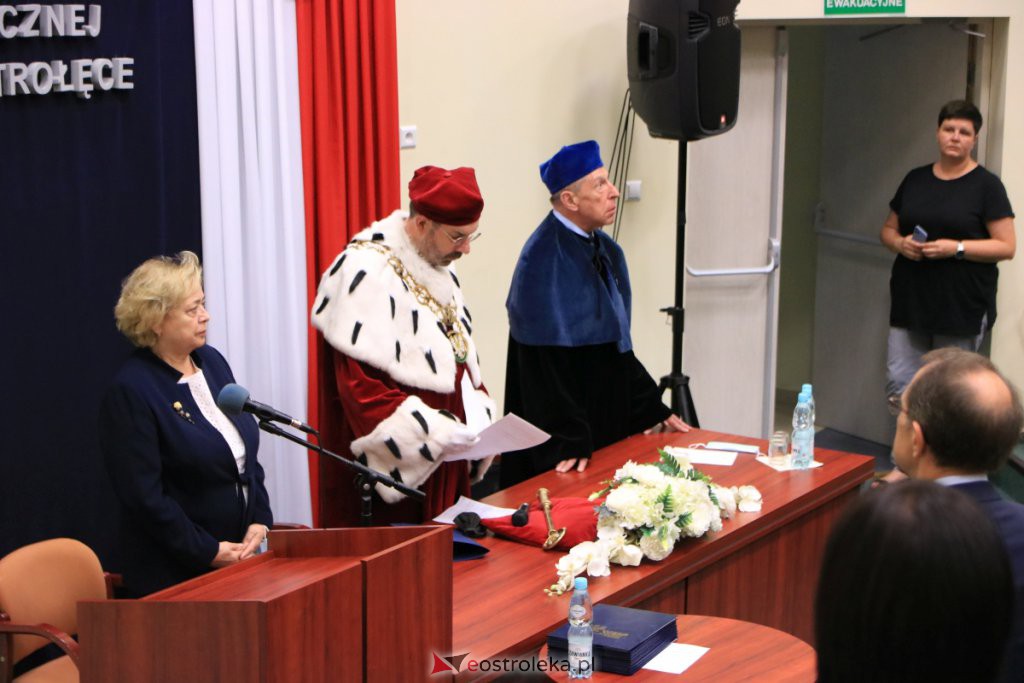 Uroczyste posiedzenie senatu WSAP na zakończenie roku akademickiego [03.07.2021] - zdjęcie #63 - eOstroleka.pl