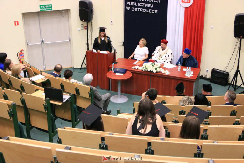 Uroczyste posiedzenie senatu WSAP na zakończenie roku akademickiego [03.07.2021] - zdjęcie #40 - eOstroleka.pl
