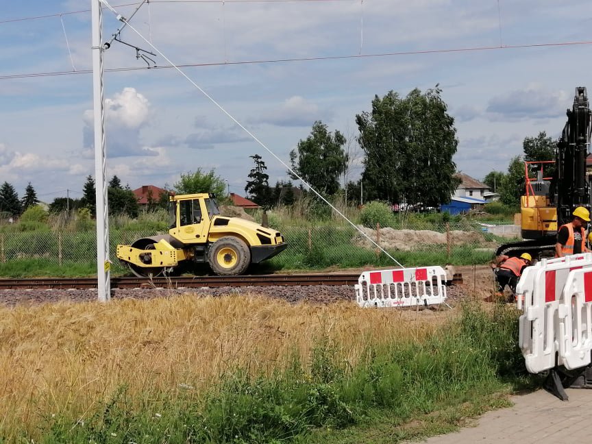 Trwa przebudowa przejazdu kolejowego na ulicy Ławskiej. Przypominamy o objazdach [03.07.2021] - zdjęcie #10 - eOstroleka.pl