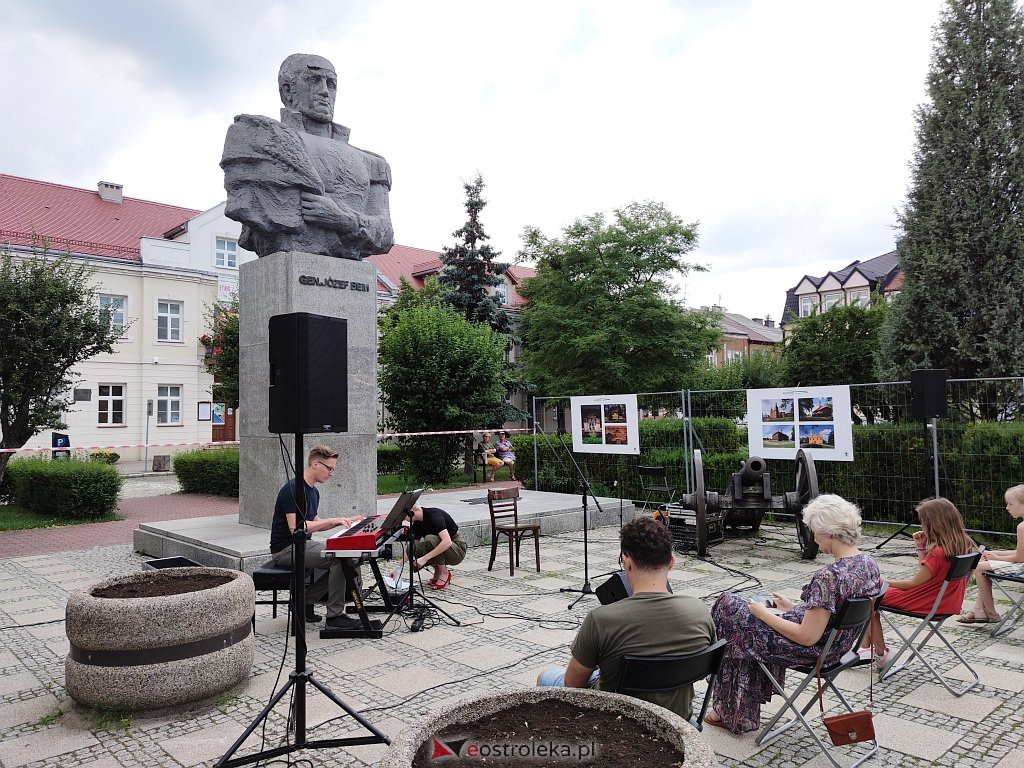 Art Czwartek - koncert Beaty Banasik [08.07.2021] - zdjęcie #4 - eOstroleka.pl