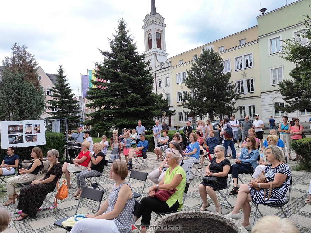 Art Czwartek - koncert Beaty Banasik [08.07.2021] - zdjęcie #7 - eOstroleka.pl