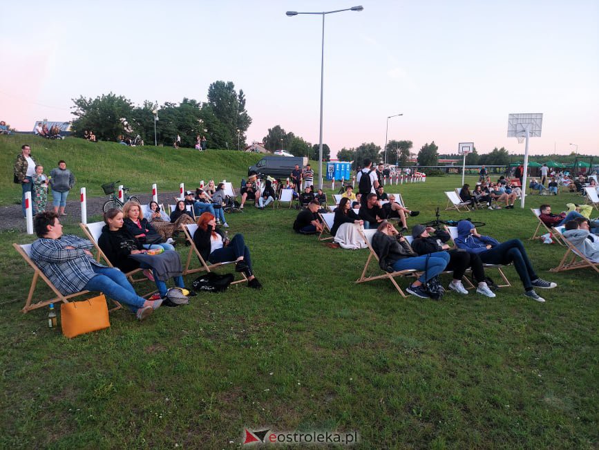 Kino letnie w Ostrołęce [10.07.2021] - zdjęcie #10 - eOstroleka.pl