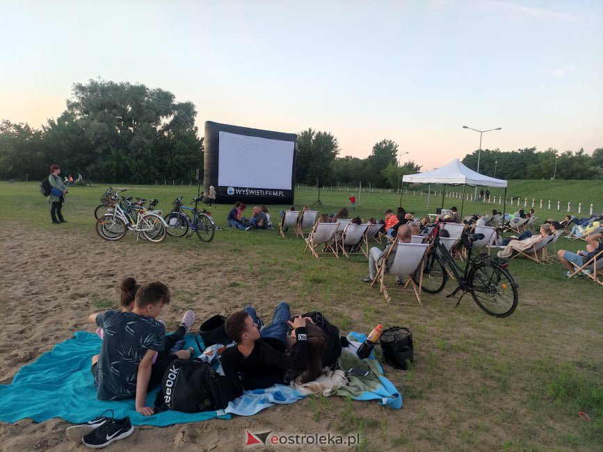 Kino letnie w Ostrołęce [10.07.2021] - zdjęcie #9 - eOstroleka.pl