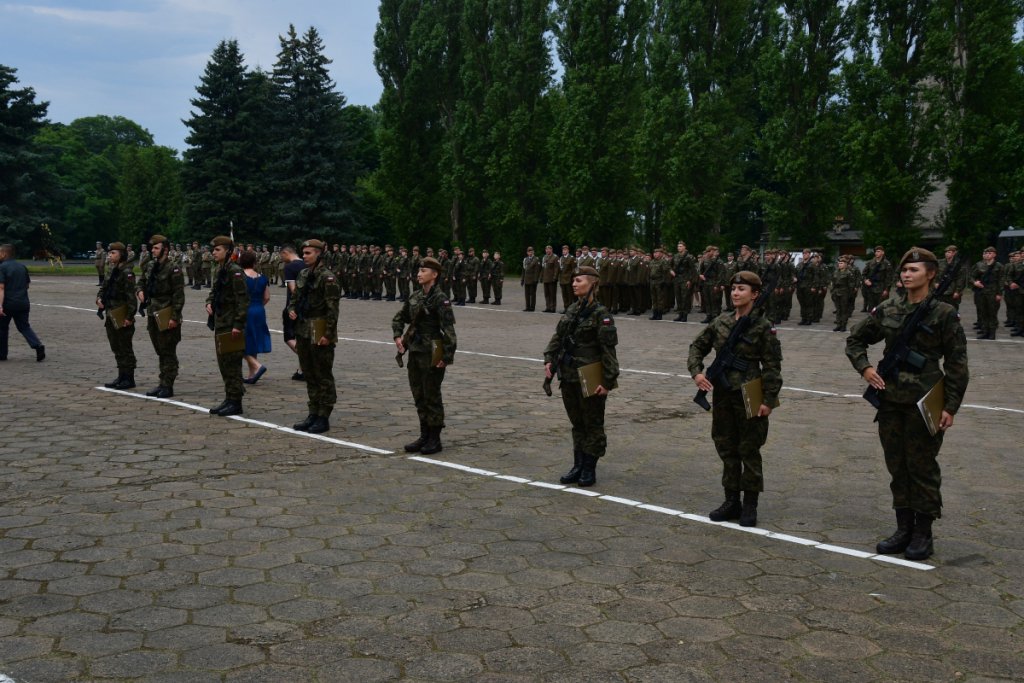 Kolejna grupa „terytorialsów” złożyła przysięgę. Wśród nich są żołnierze z Ostrołęki i okolic [09.07.2021] - zdjęcie #6 - eOstroleka.pl