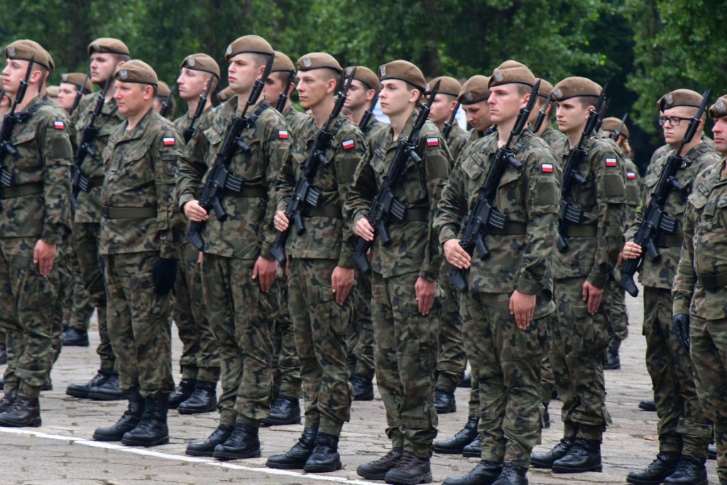 Kolejna grupa „terytorialsów” złożyła przysięgę. Wśród nich są żołnierze z Ostrołęki i okolic [09.07.2021] - zdjęcie #13 - eOstroleka.pl