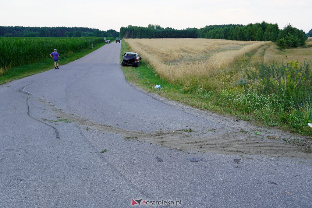 Wypadek na przejeździe kolejowym w Grucelach [12.07.2021] - zdjęcie #16 - eOstroleka.pl