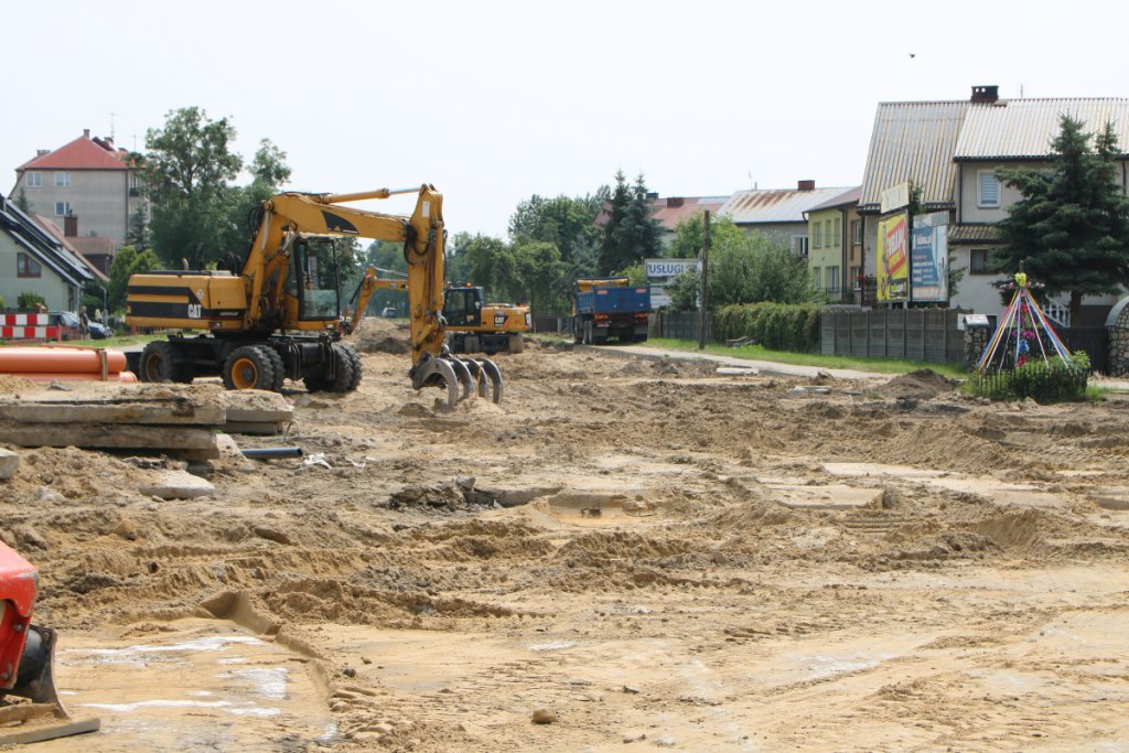Fotoraport z budowy ronda na ulicy Goworowskiej [14.07.2021] - zdjęcie #13 - eOstroleka.pl